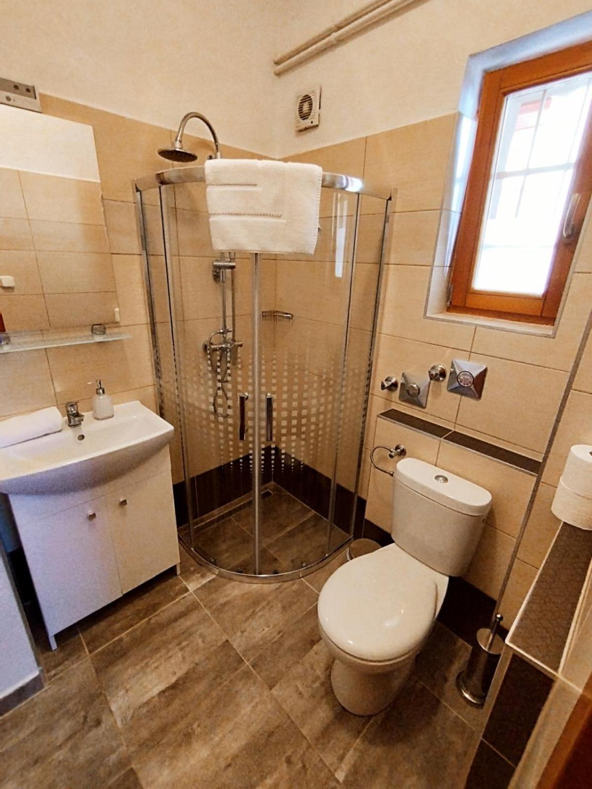 Apartman Vitorlas Vendeghaz 블로톤퓌레드 외부 사진