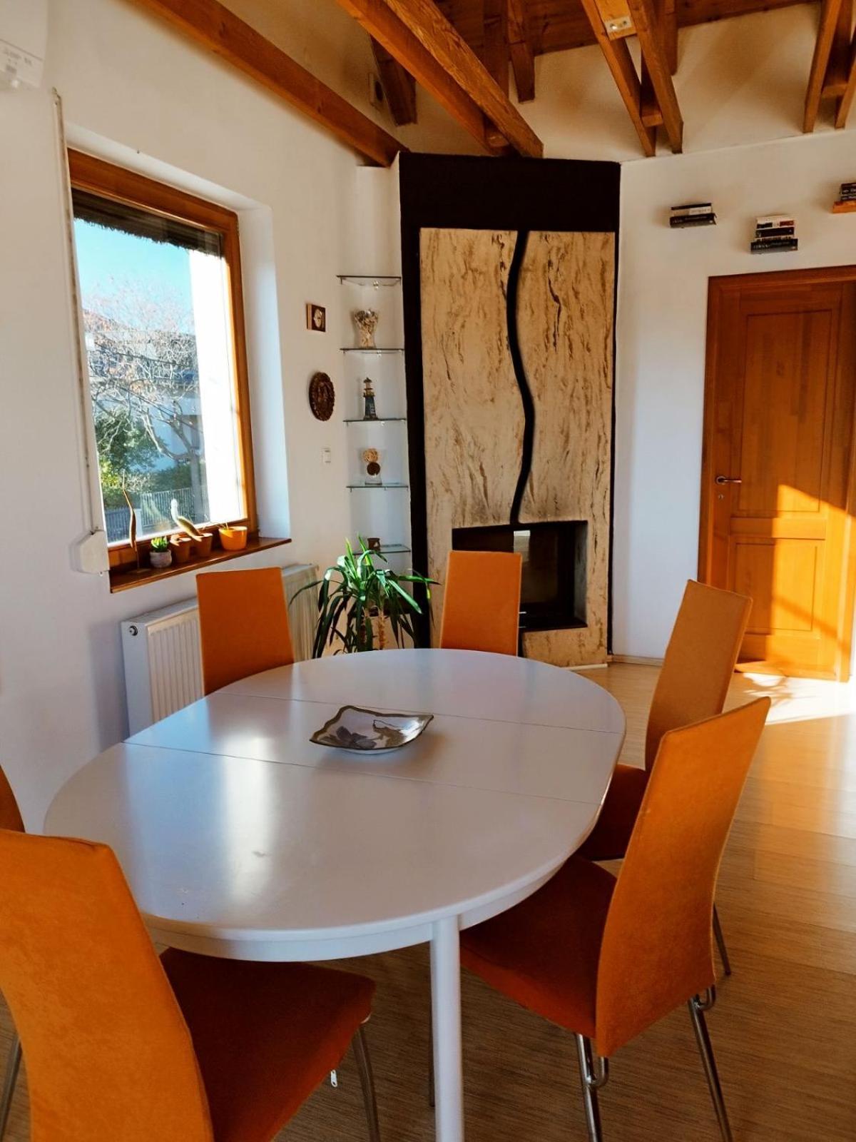 Apartman Vitorlas Vendeghaz 블로톤퓌레드 외부 사진
